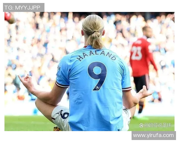 足球明星乘直升飞机飞往比赛现场的精彩瞬间与背后故事揭秘