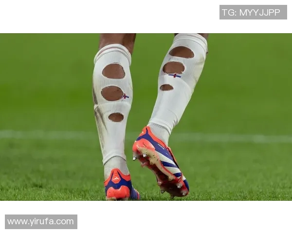 足球明星潮流入场秀展现时尚魅力与竞技精神的完美结合